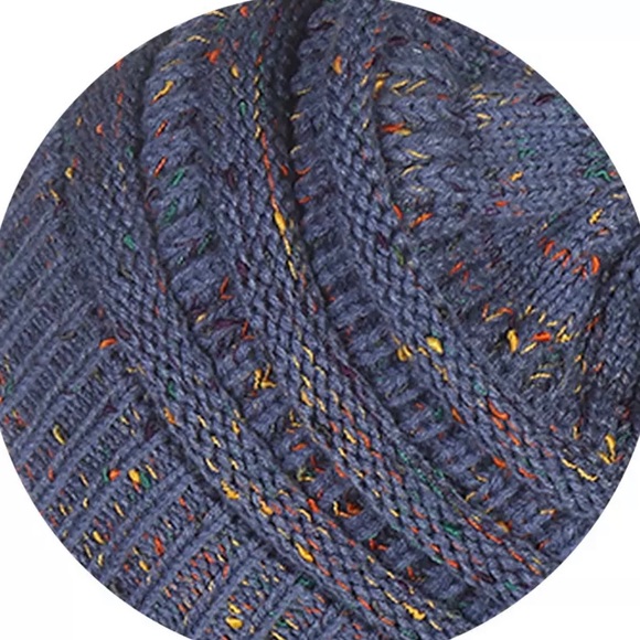 ✨25 ASSORTED COLORS!! Ponytail Chunky Knit Beanie✨ - Picture 9 of 16